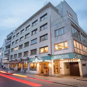 *** Hotel Centro Mondial City, Trademark Collection By Wyndham Tyskland